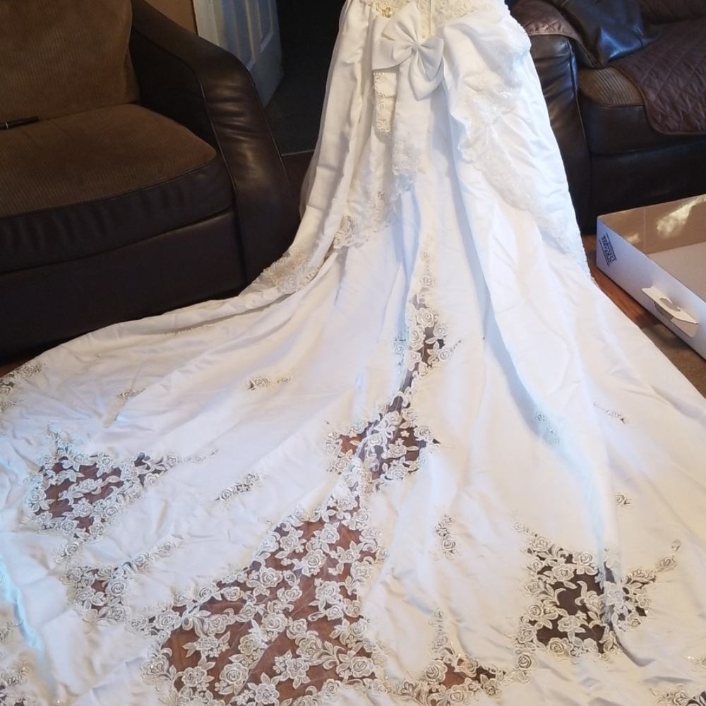 Wedding dress